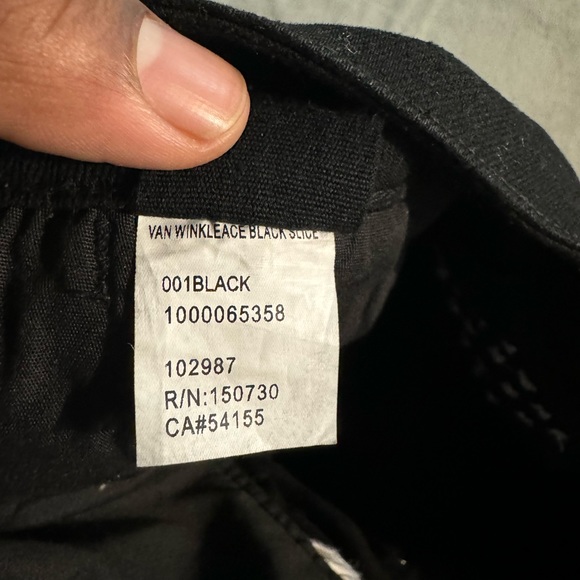 Never worn 🔥,Thick material 🥋,Slim fit so lower sizes can fit✅ - Picture 5 of 7